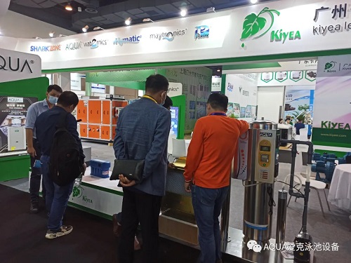 客戶在谘詢宅男在线播放工作人員 客戶在谘詢宅男在线播放工作人員