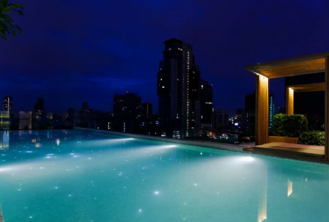 AQUA宅男在线播放同步控製器則提供了16種顏色更改模式