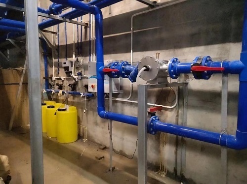 AQUA宅男在线播放中壓紫外線