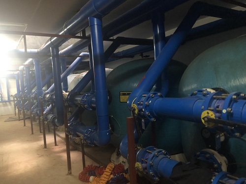 宅男天堂污污视频設備機房中的過濾砂缸